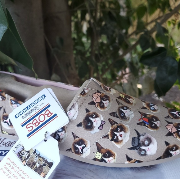 Grumpy Cat BOBS by Sketchers Women’s Memory Foam A - Picture 8 of 8